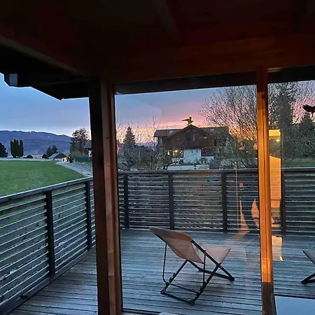 Mitten Im Salzkammergut * Ohlsdorf