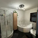 Mitten Im Salzkammergut Ohlsdorf